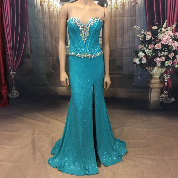 Prom or pageant dress